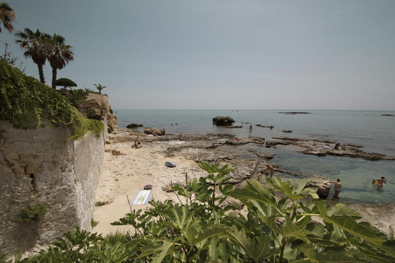 Le Bain Suite - Accanto Al Mare Vicinissima A Ortigia E Al Teatro Syracuse Екстер'єр фото